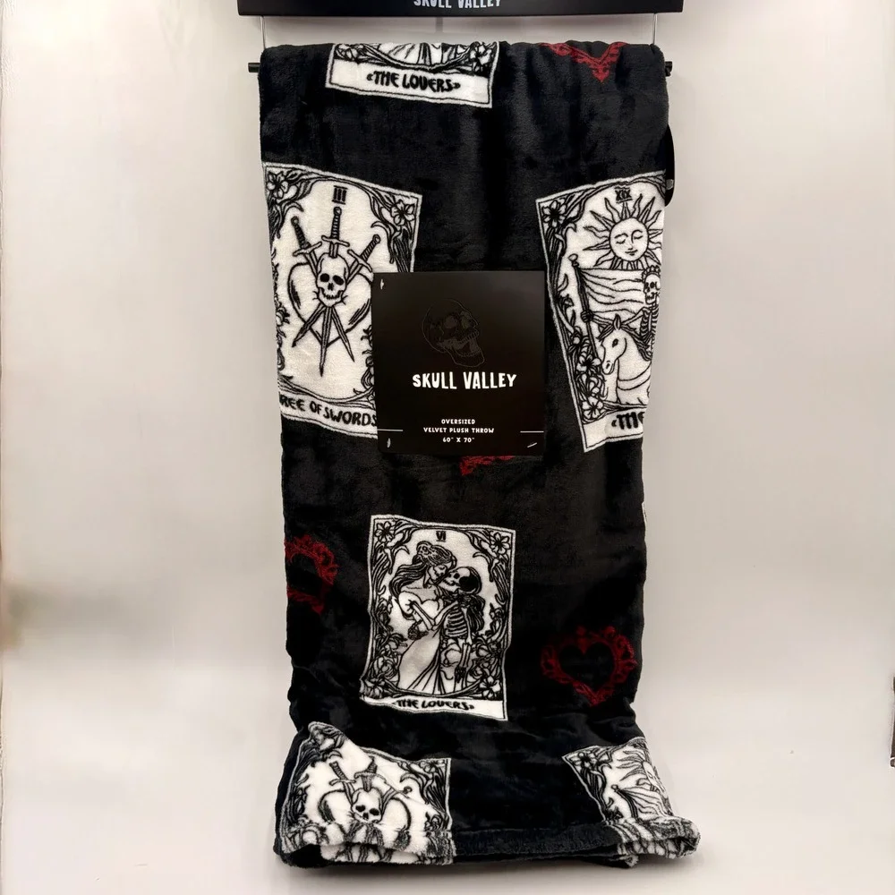 Skull Valley Oversized Velvet Plush Throw Black Tarot Card Lovers 60x70 Blanket
